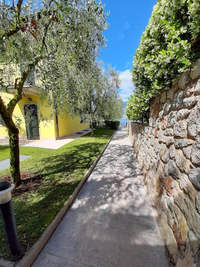 Appartamenti Elisabeth Brenzone sul Garda Exterior foto