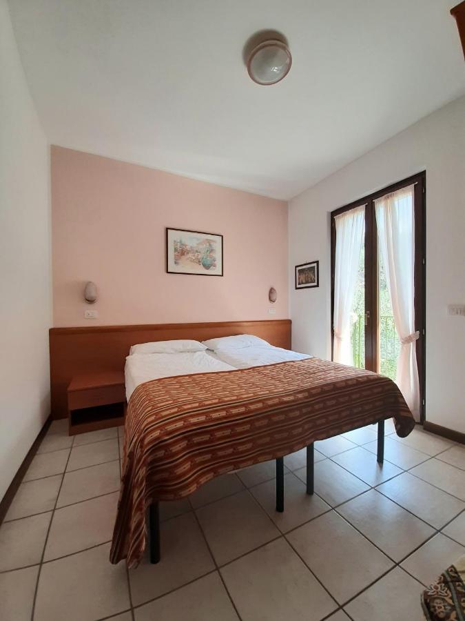 Appartamenti Elisabeth Brenzone sul Garda Exterior foto