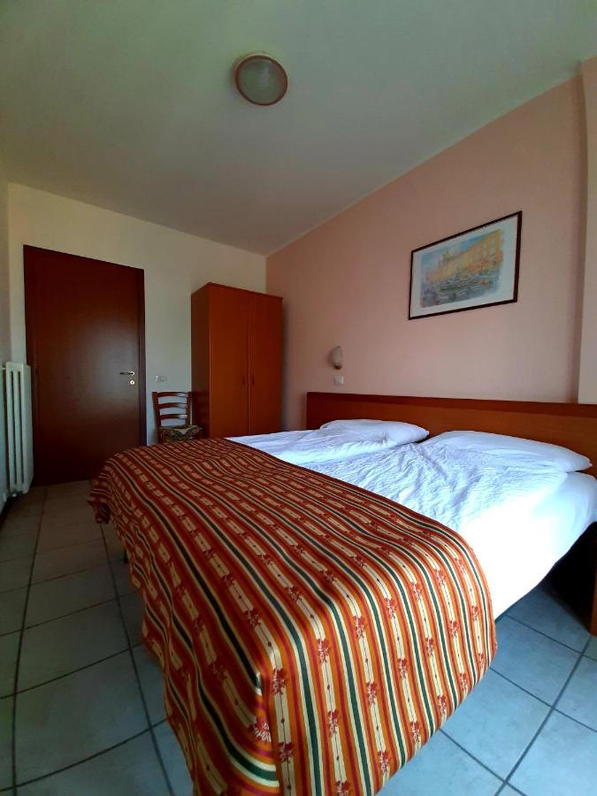 Appartamenti Elisabeth Brenzone sul Garda Exterior foto